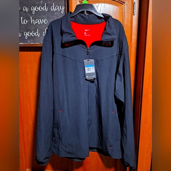 A Nike loose fit official Ohio State Buckeyes 1/4 zip jacket in a men's size med - Picture 1 of 11